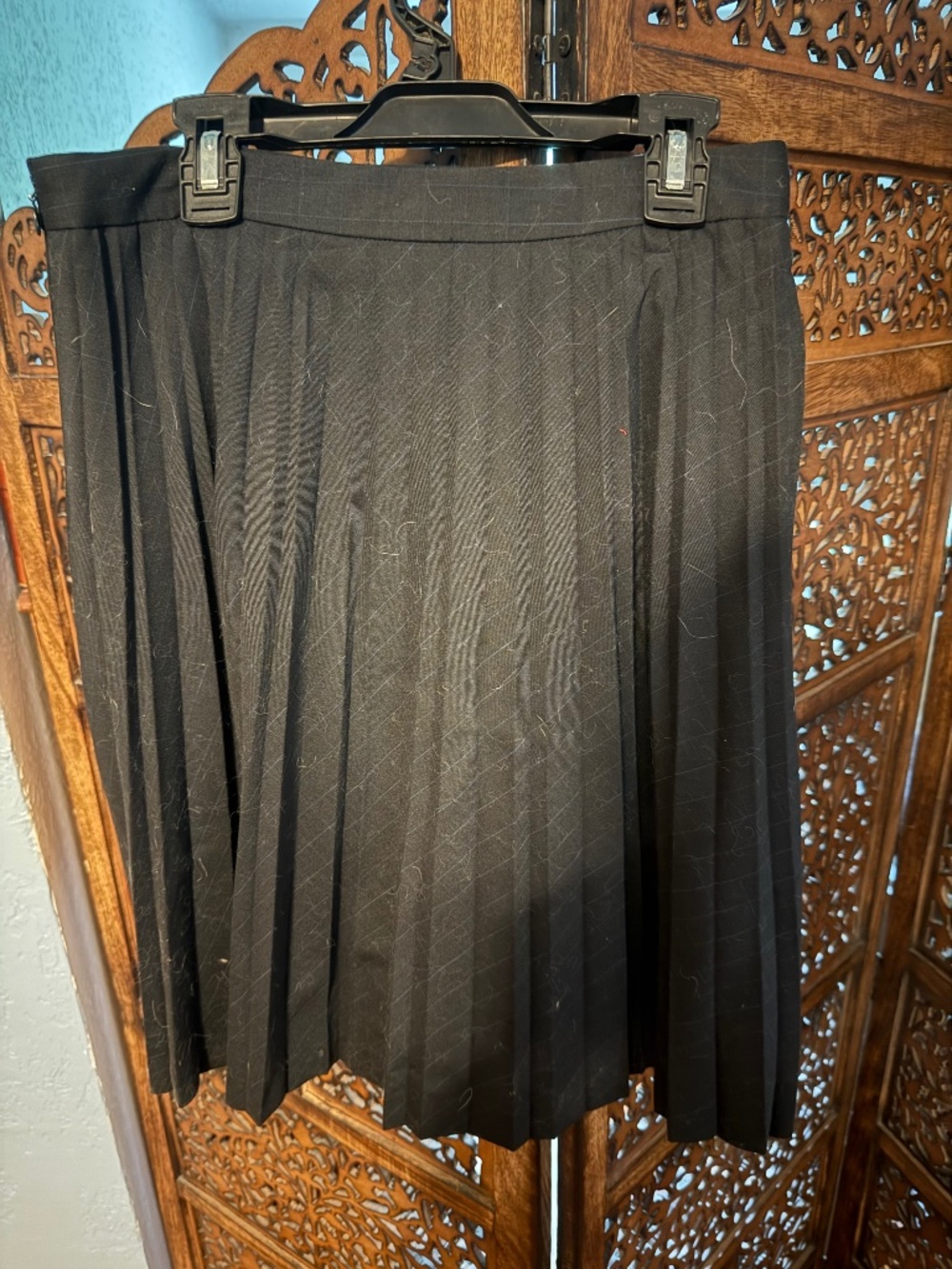 Ann Taylor Loft black  pleated skirt